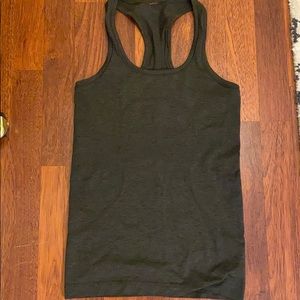 Like new lululemon swiftly tech tank olive green 4